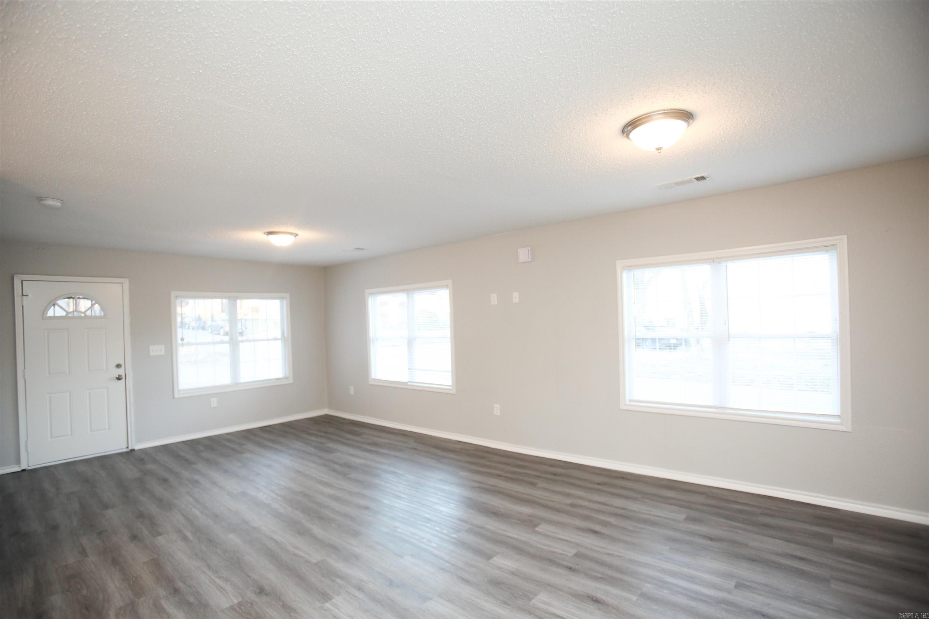 Riffel & Holder - Residential Lease