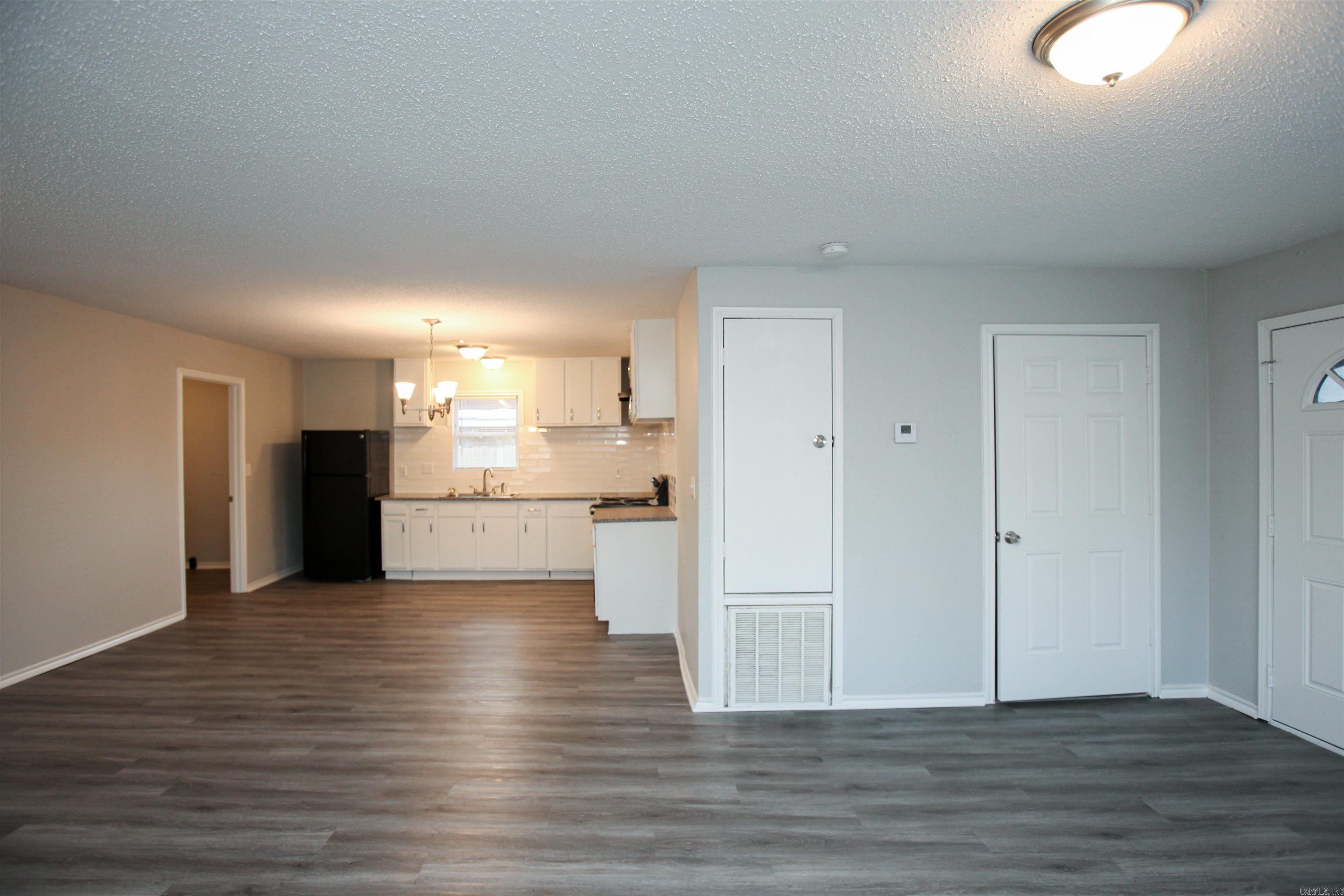 Riffel & Holder - Residential Lease