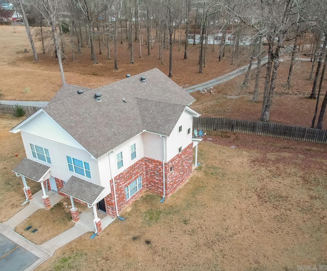 CAMRY COURT - Residential Lease