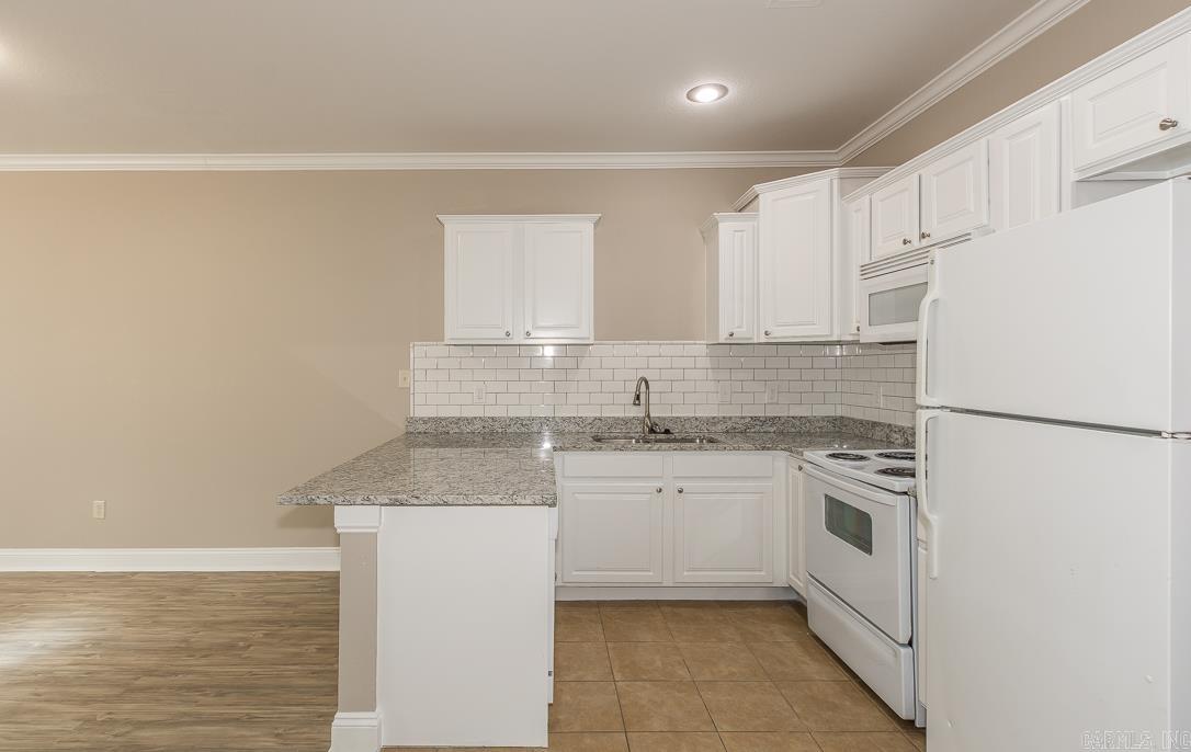 CAMRY COURT - Residential Lease