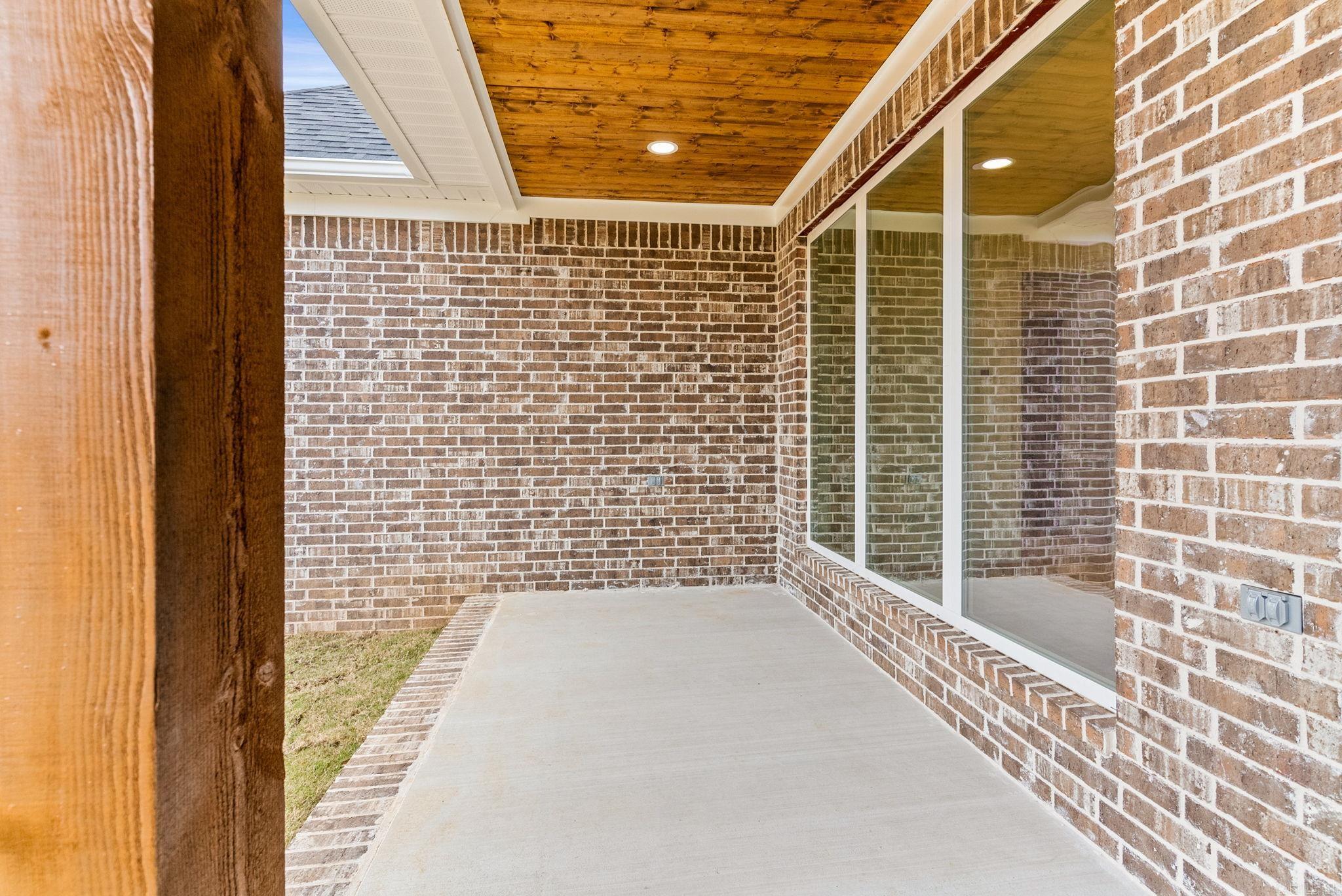 LANDING AT EMERALD ISLE - LAKE - Residential