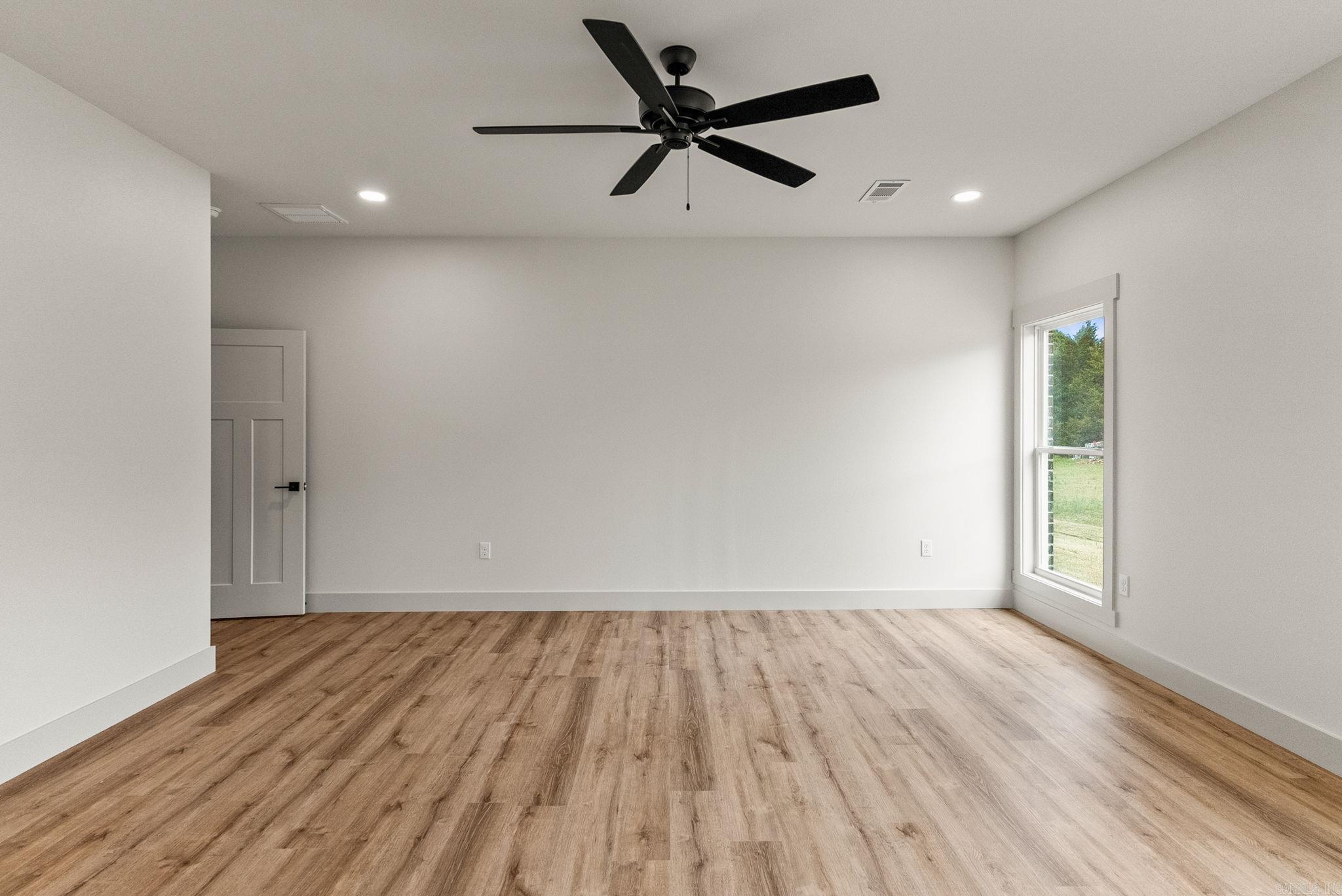 LANDING AT EMERALD ISLE - LAKE - Residential