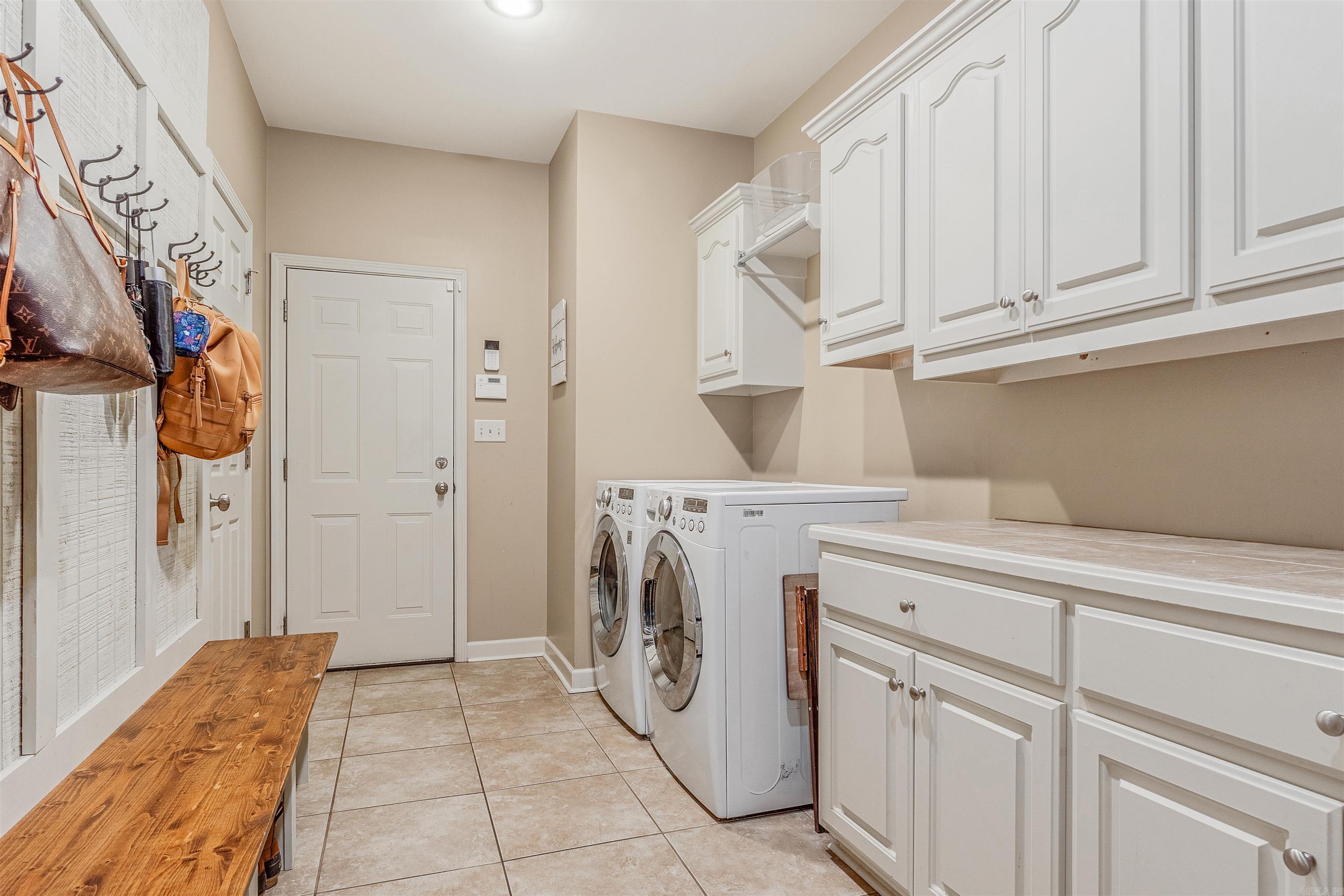 MAUMELLE VALLEY ESTATES - Residential