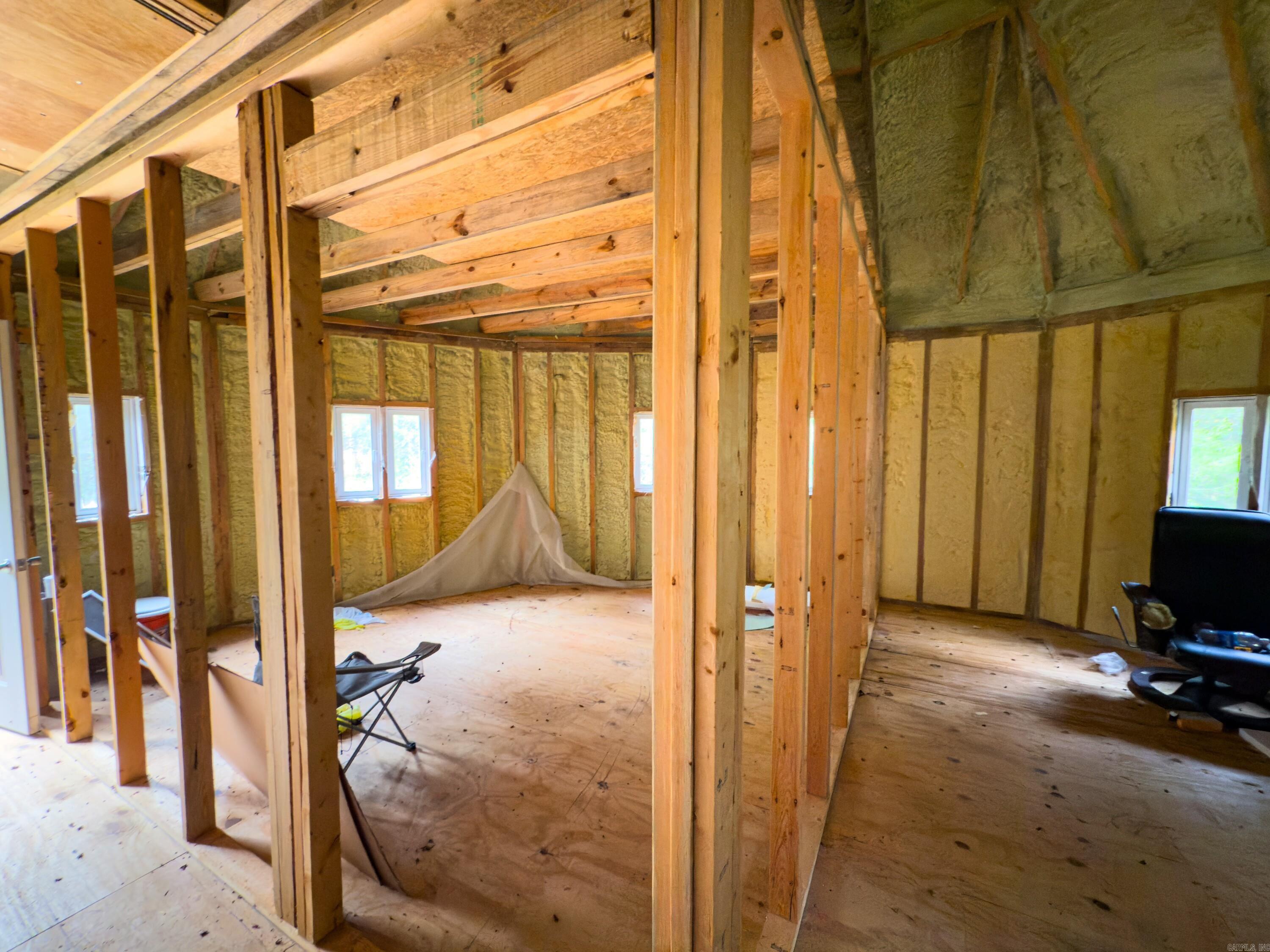 Metes & Bounds - Land