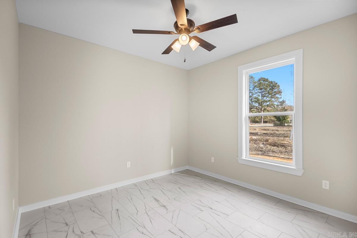 HOLLYWOOD HEIGHTS - Residential