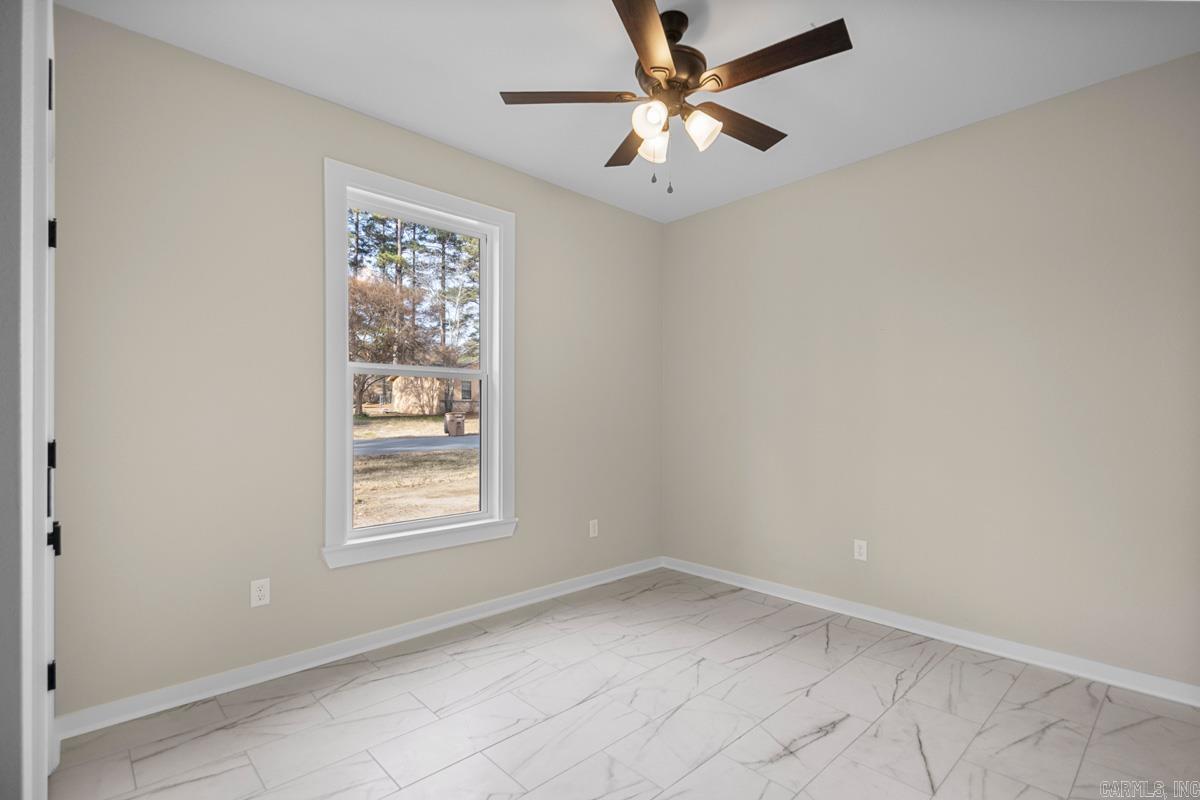 HOLLYWOOD HEIGHTS - Residential