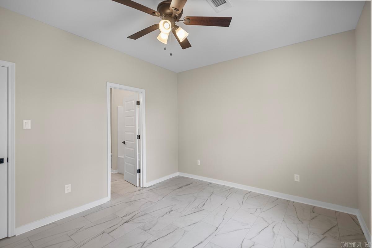 HOLLYWOOD HEIGHTS - Residential