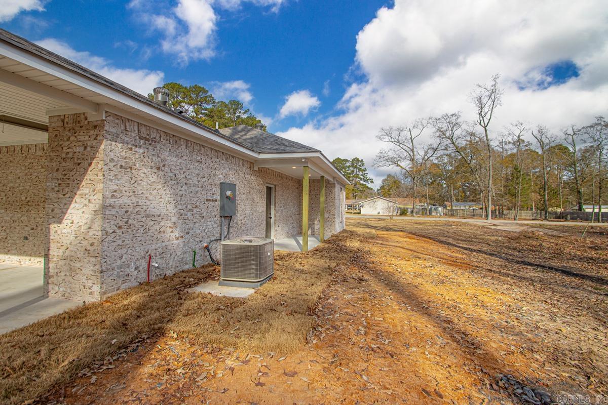 HOLLYWOOD HEIGHTS - Residential