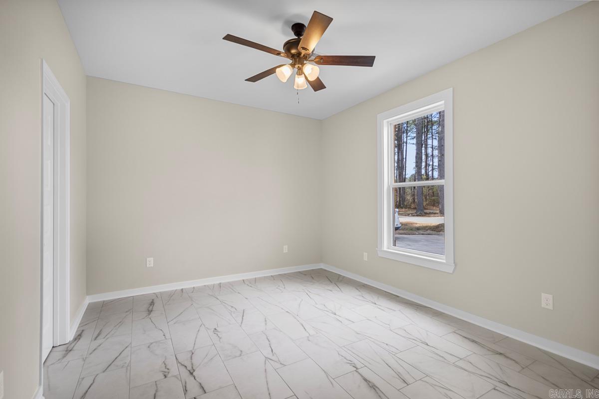 HOLLYWOOD HEIGHTS - Residential