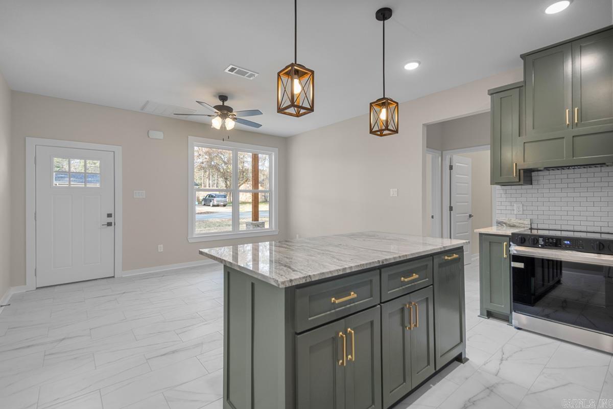 HOLLYWOOD HEIGHTS - Residential