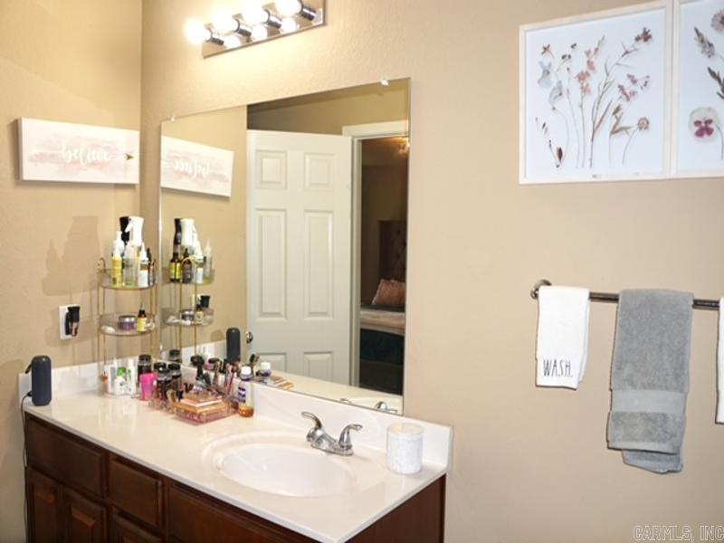 WOODLANDS EDGE - Residential