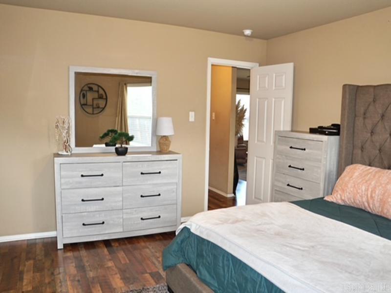 WOODLANDS EDGE - Residential