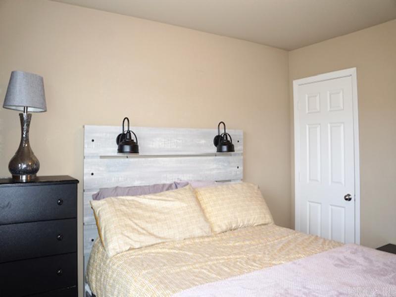 WOODLANDS EDGE - Residential