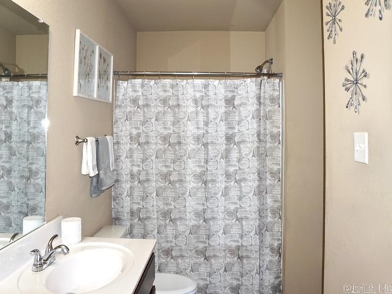 WOODLANDS EDGE - Residential