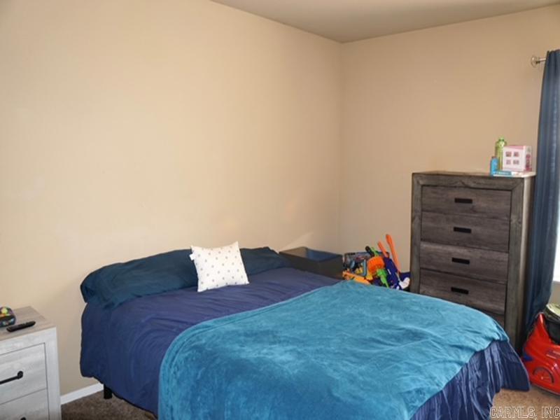 WOODLANDS EDGE - Residential