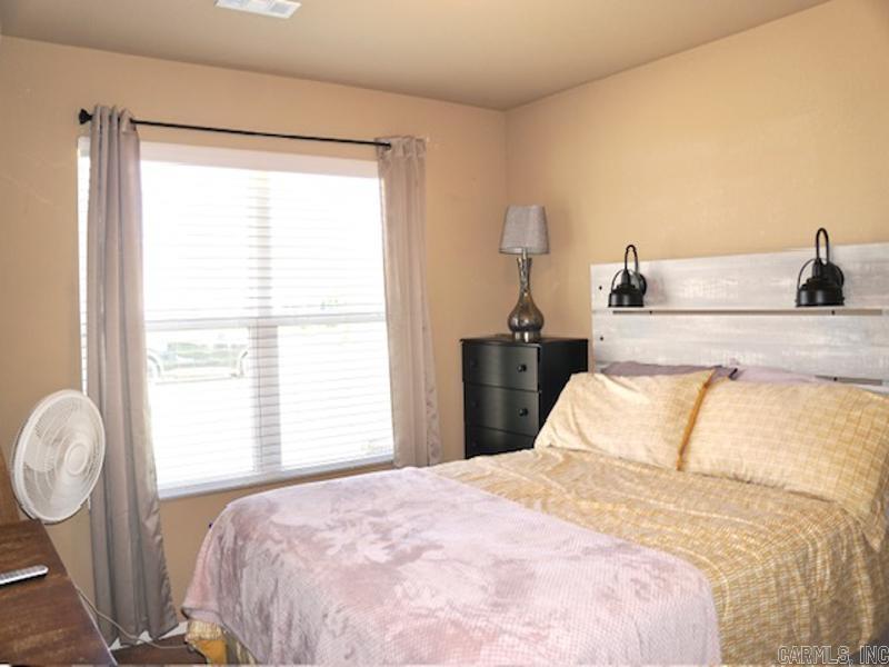 WOODLANDS EDGE - Residential