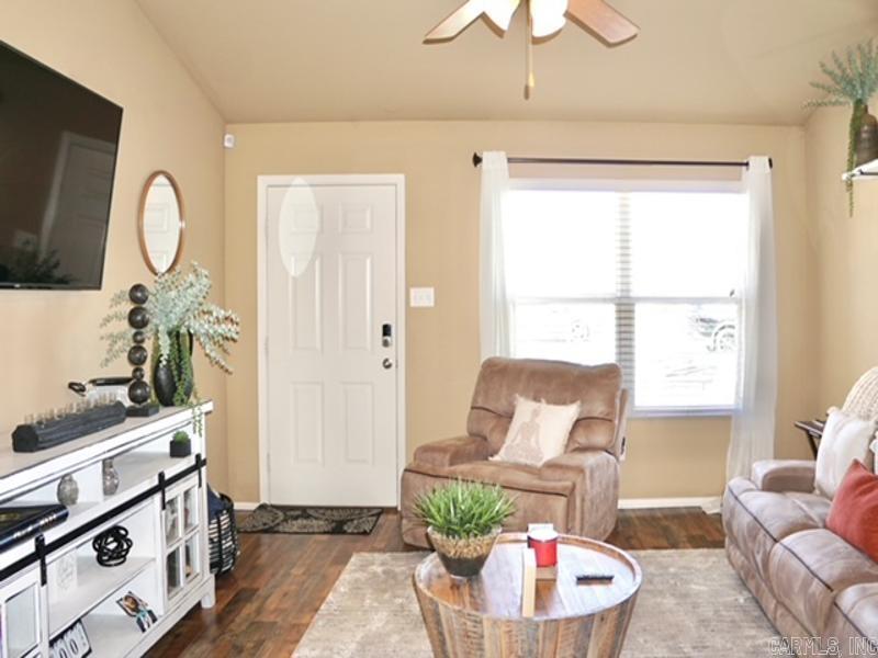 WOODLANDS EDGE - Residential