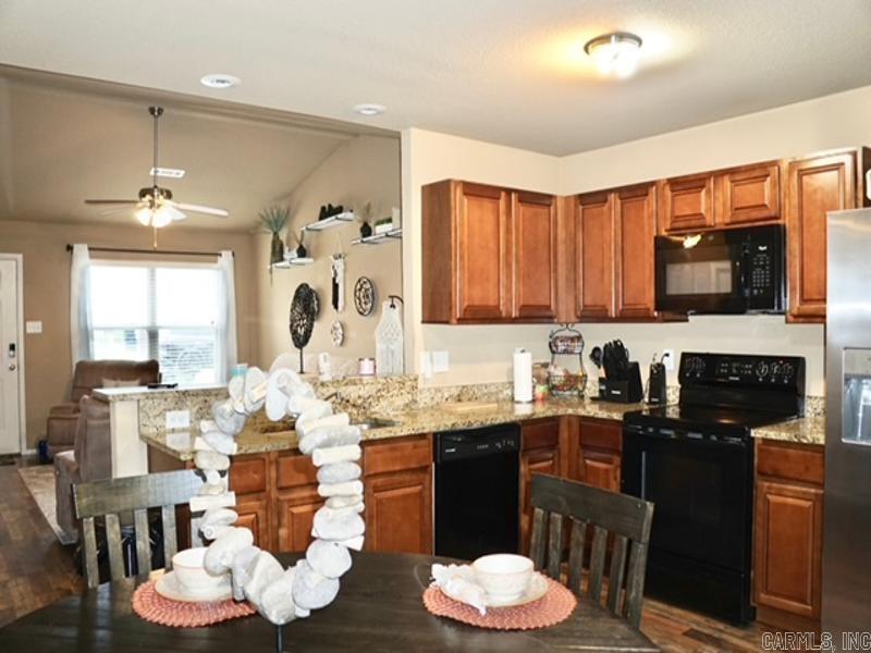 WOODLANDS EDGE - Residential