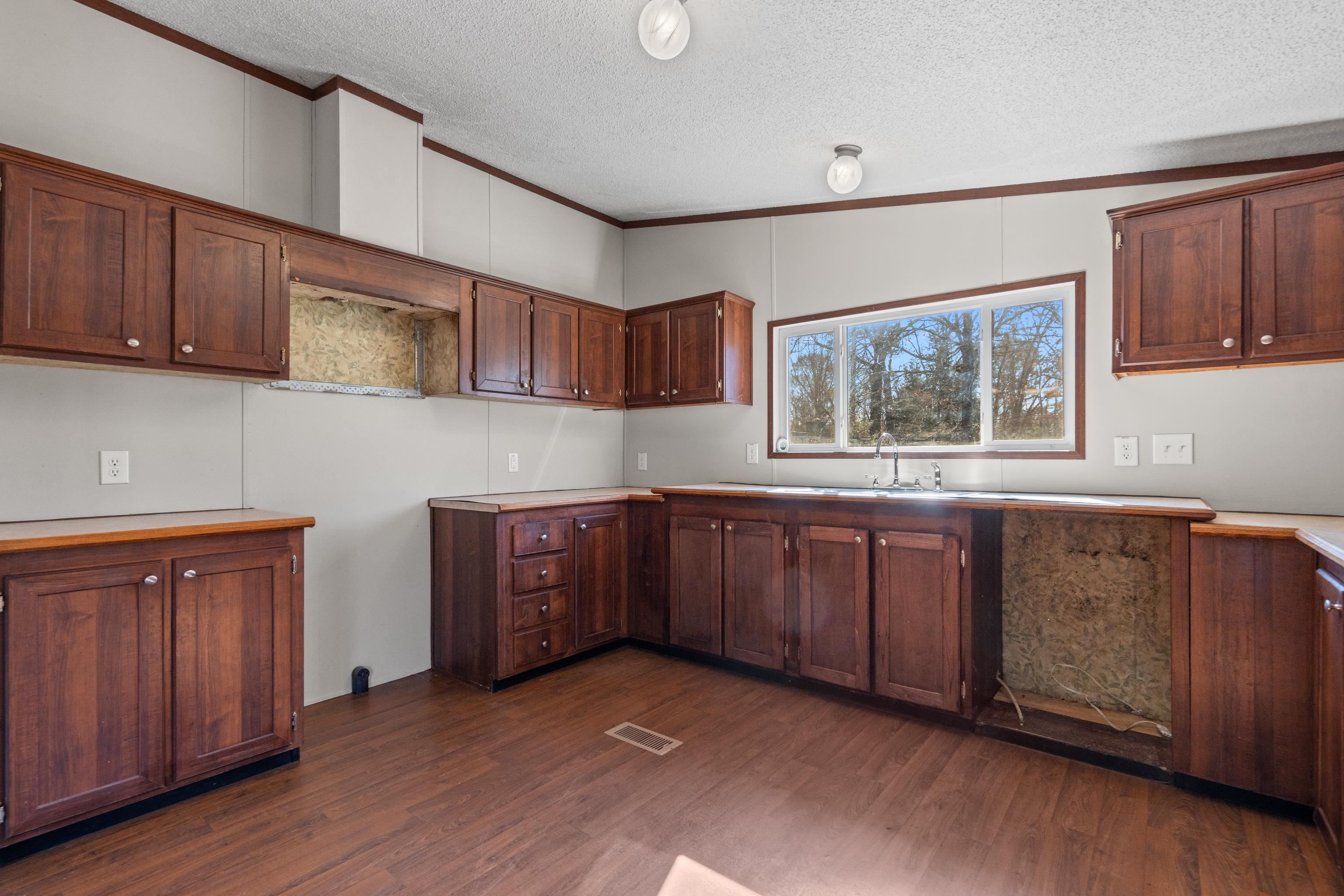 ANDER WAT - Residential