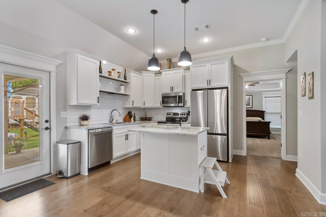 PINEWOOD ESTATES - Residential