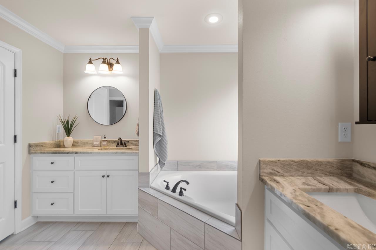 PINEWOOD ESTATES - Residential