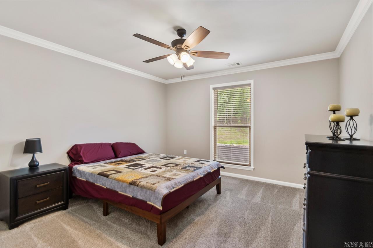 PINEWOOD ESTATES - Residential