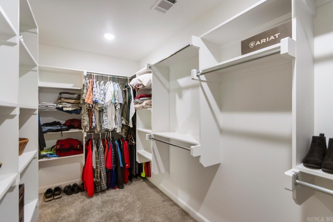 PINEWOOD ESTATES - Residential