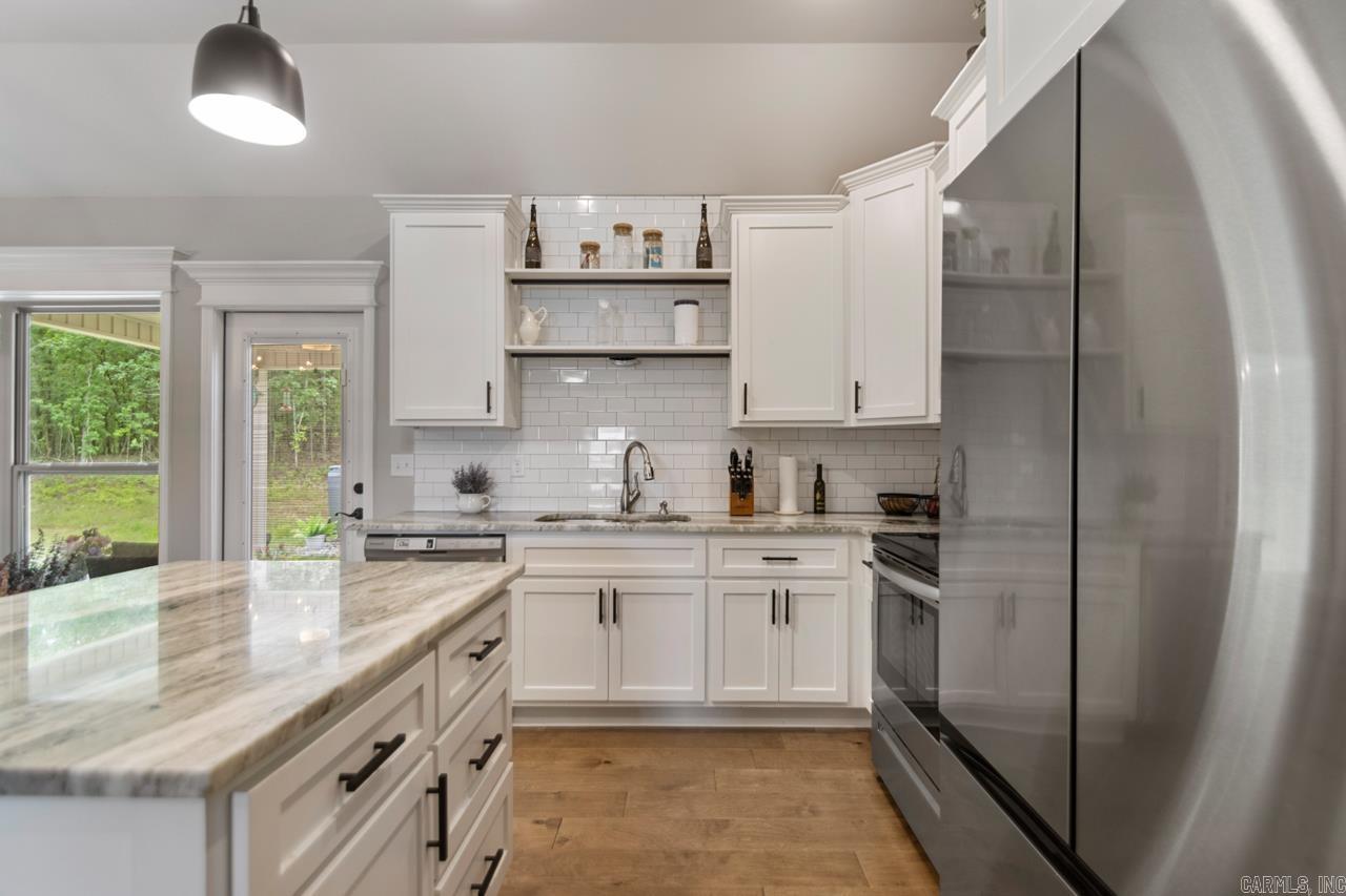 PINEWOOD ESTATES - Residential