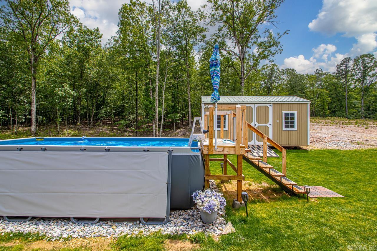 PINEWOOD ESTATES - Residential