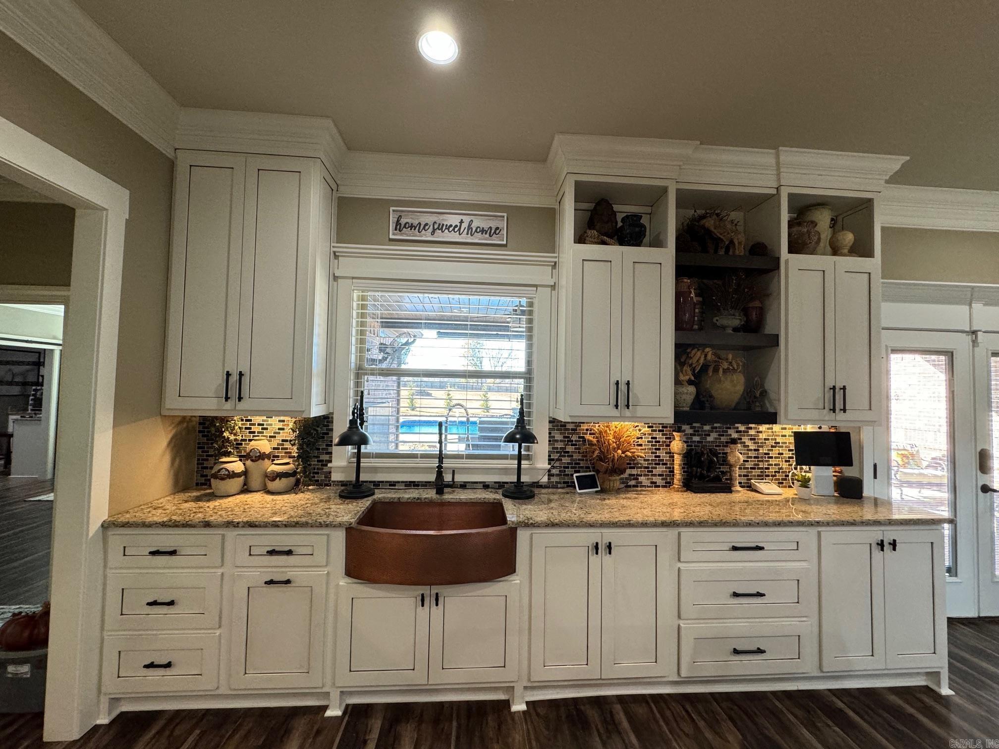 PAULA LYNN ESTATES - Residential