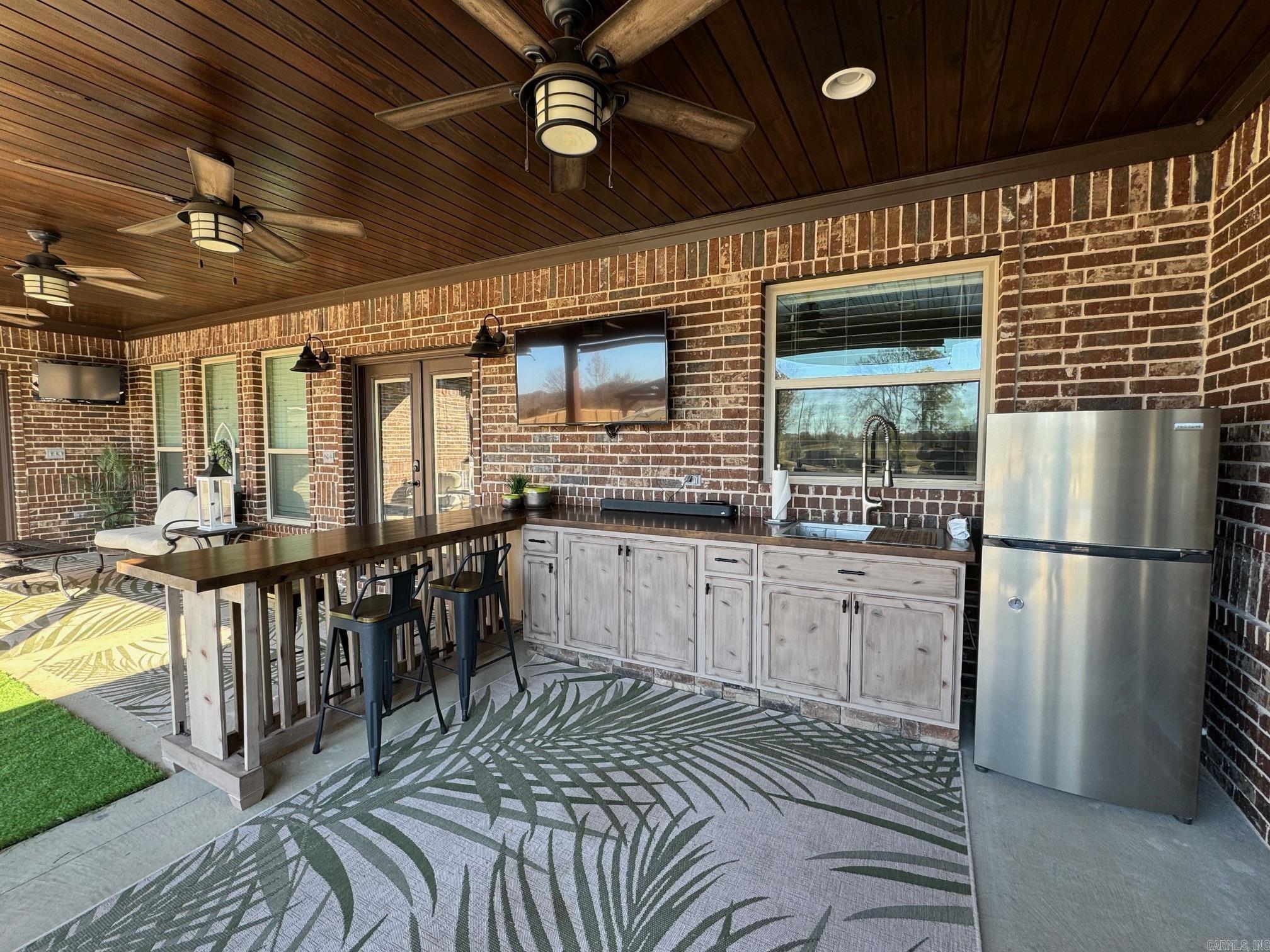 PAULA LYNN ESTATES - Residential