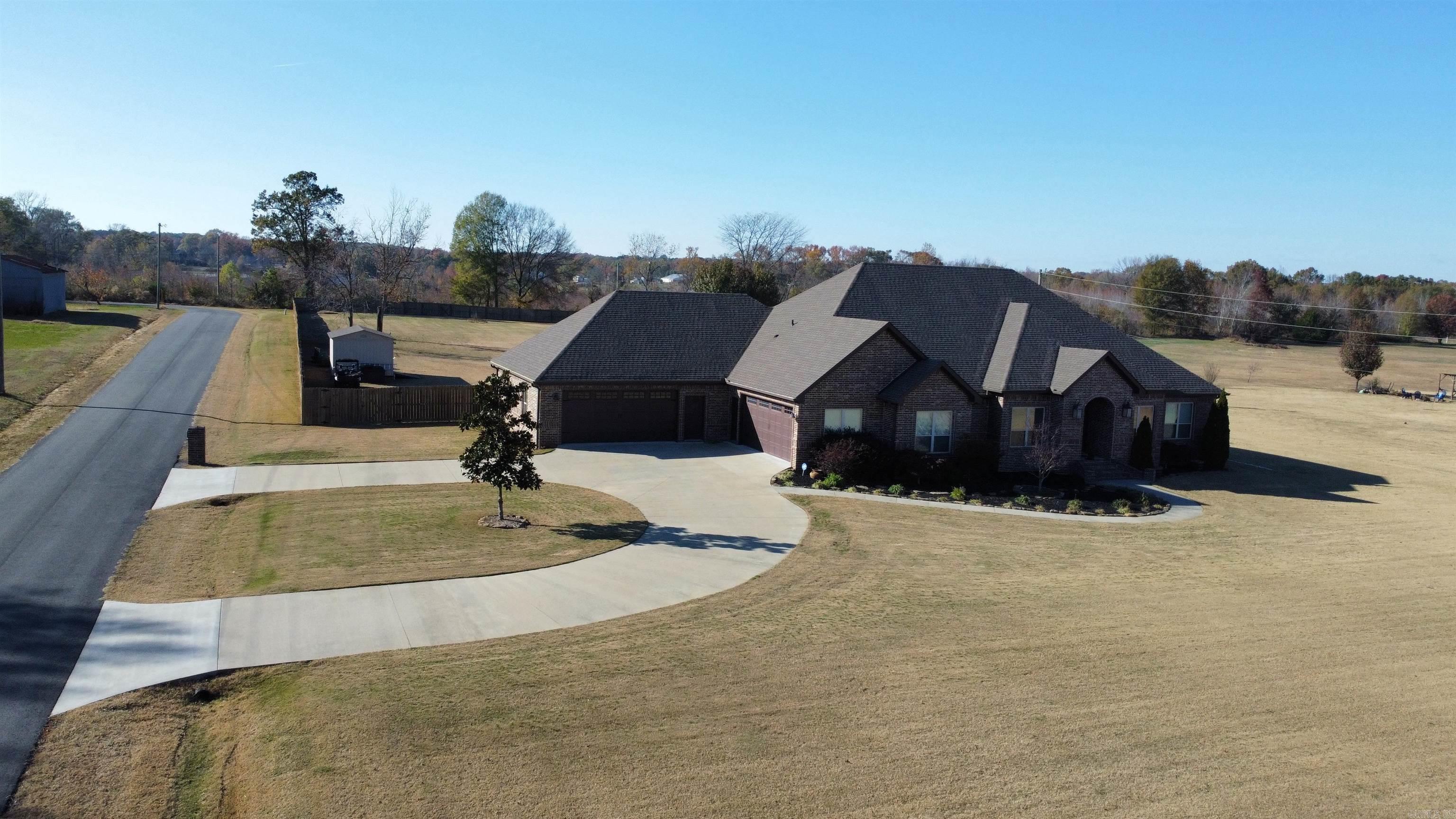 PAULA LYNN ESTATES - Residential