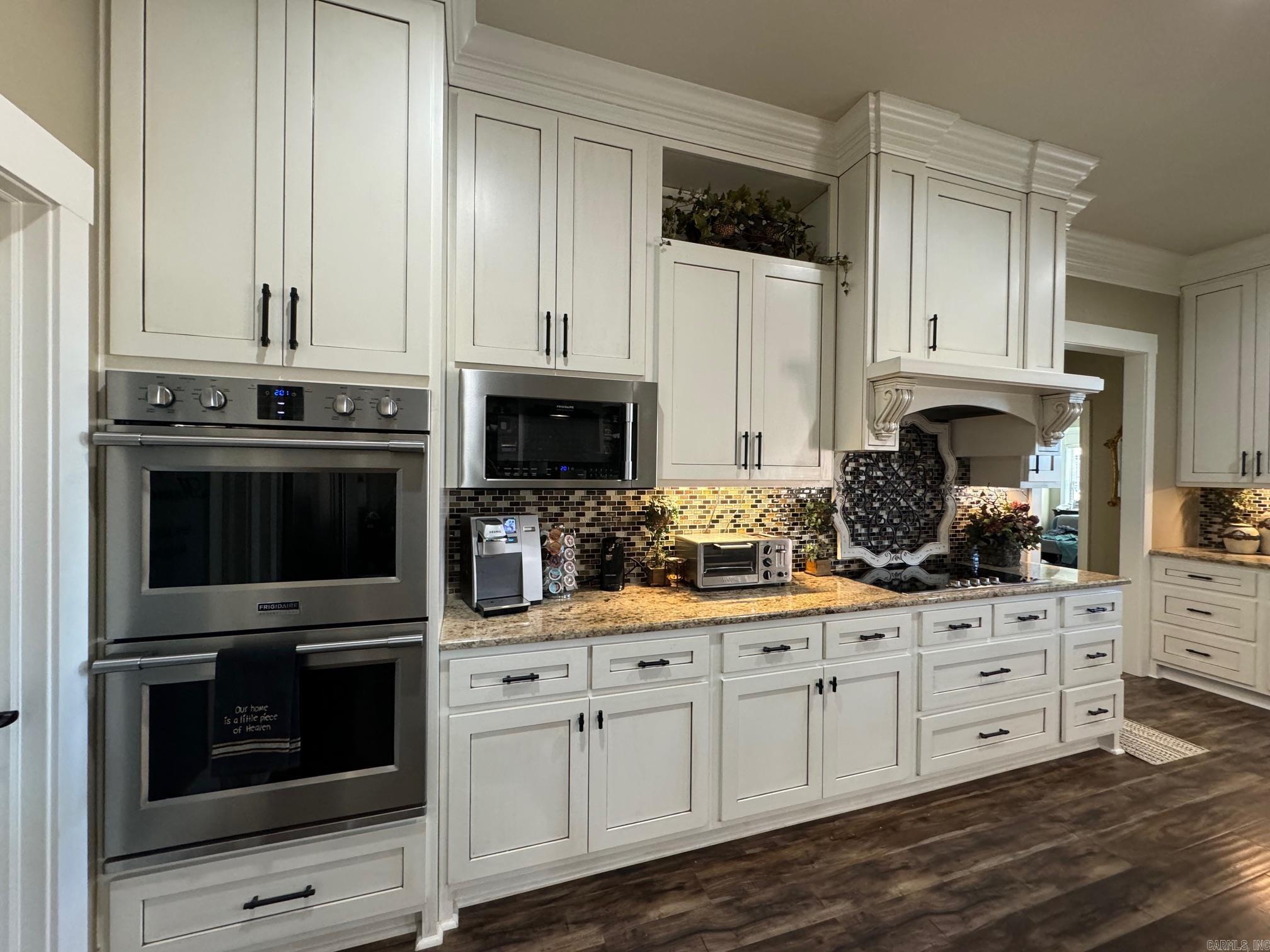 PAULA LYNN ESTATES - Residential