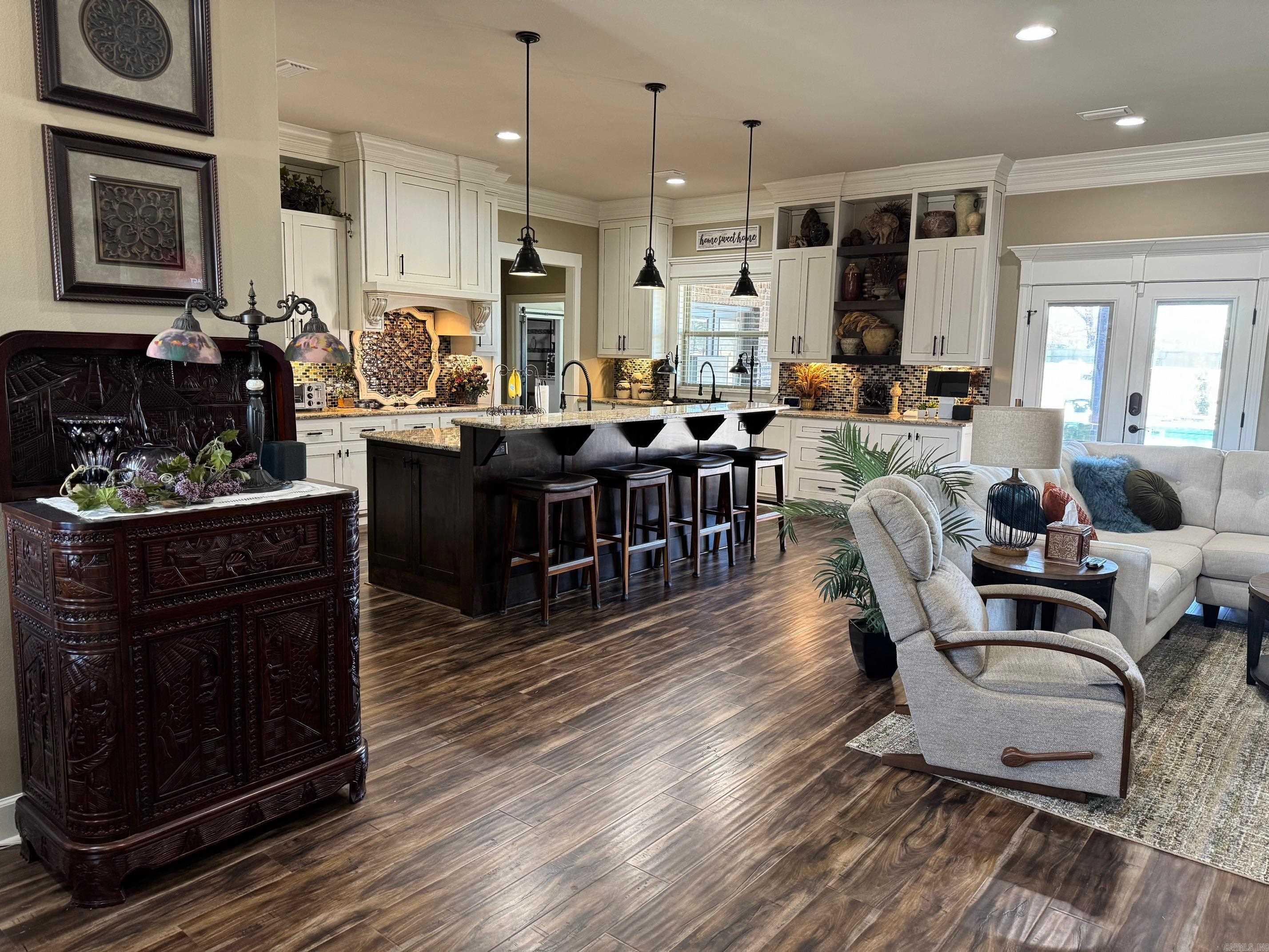 PAULA LYNN ESTATES - Residential