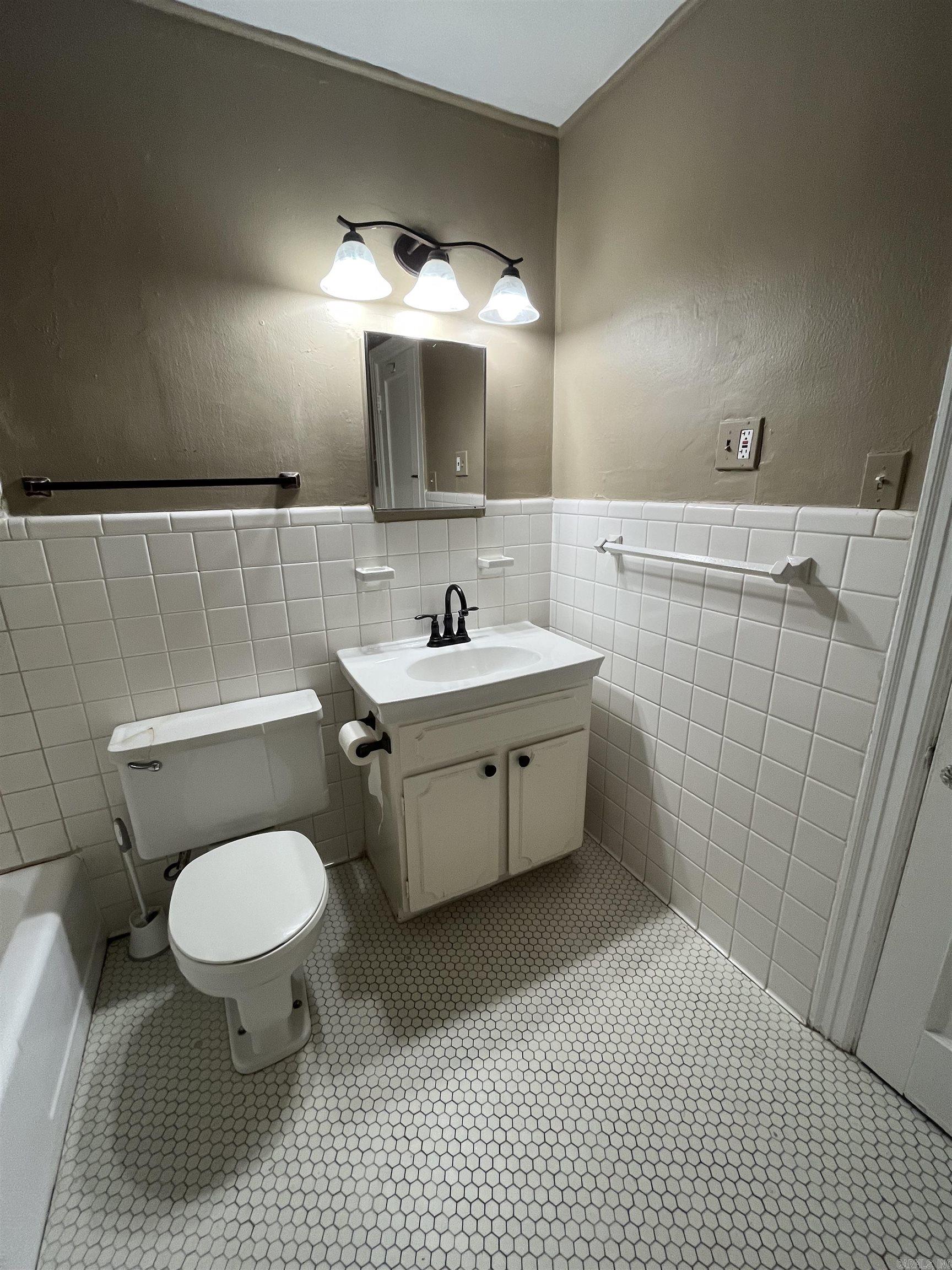 Pulaski Heights - Residential Lease