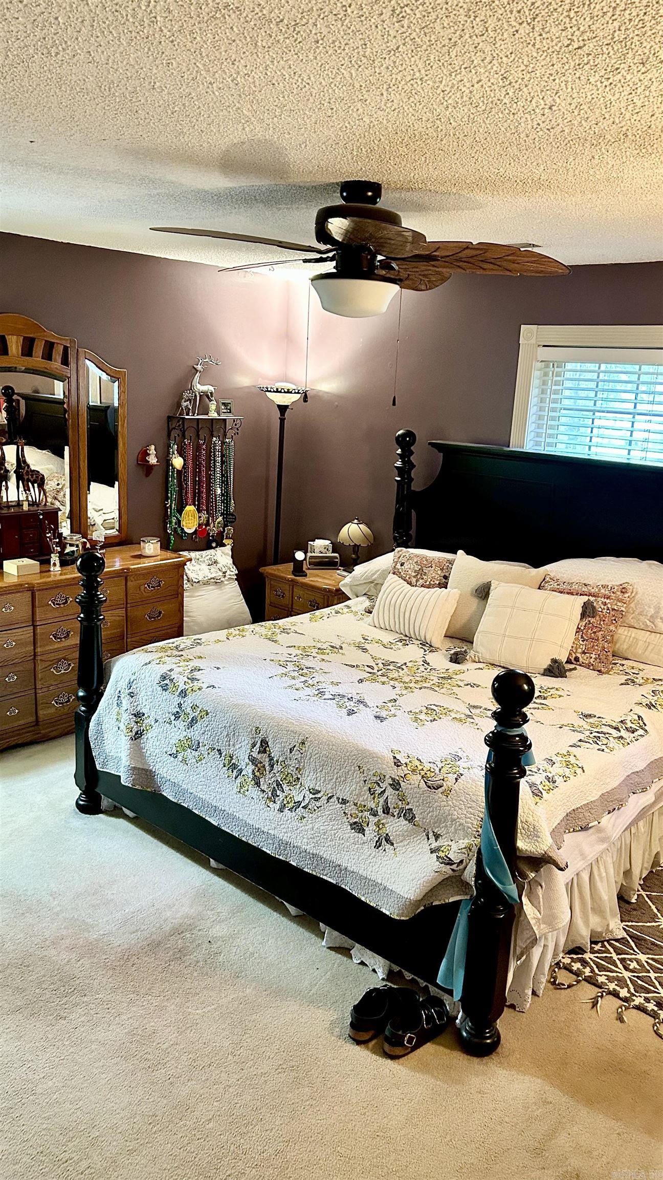 Country Manor - Residential