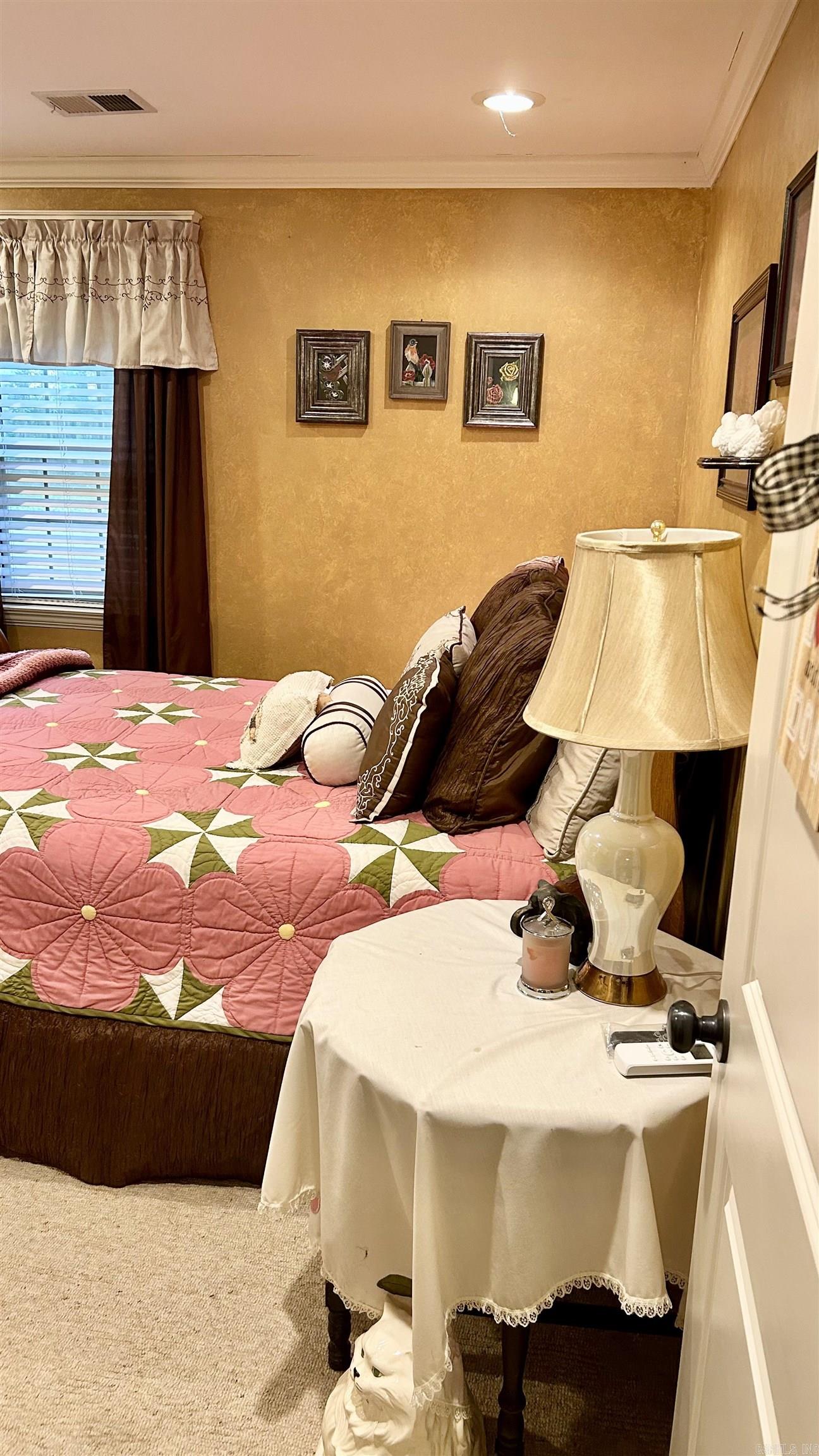 Country Manor - Residential