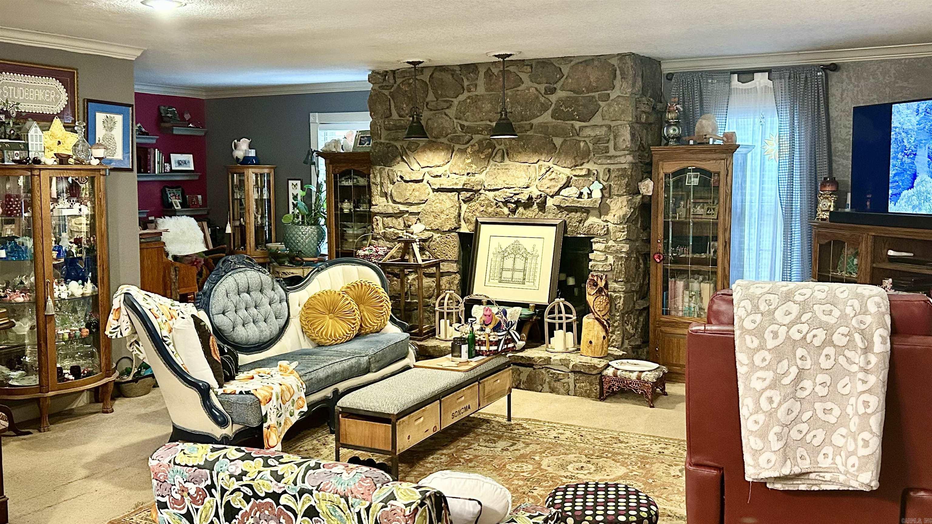 Country Manor - Residential