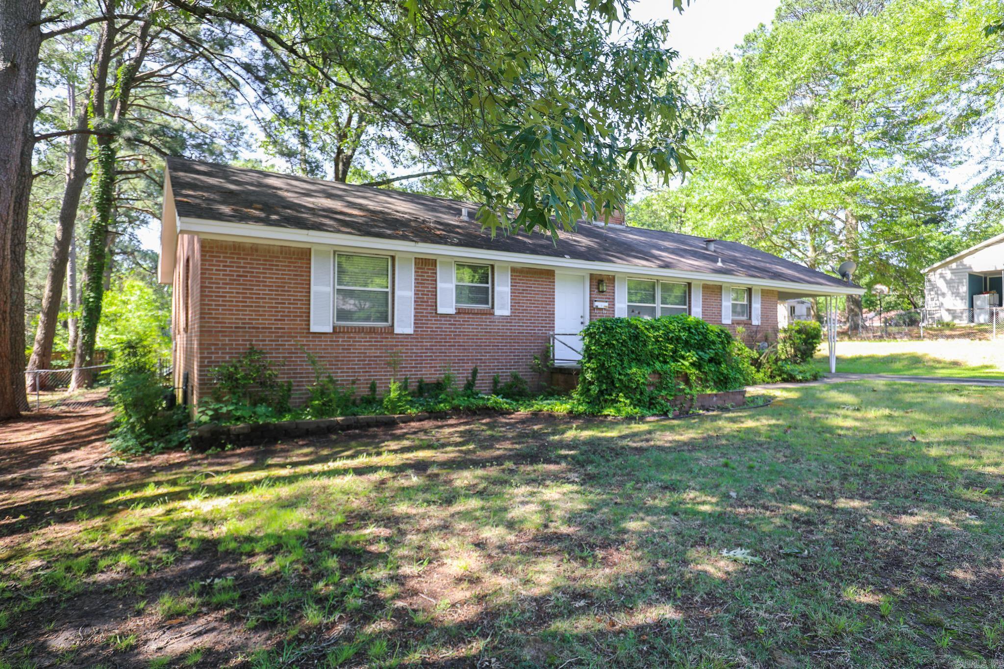 FOREST HILLS - Residential
