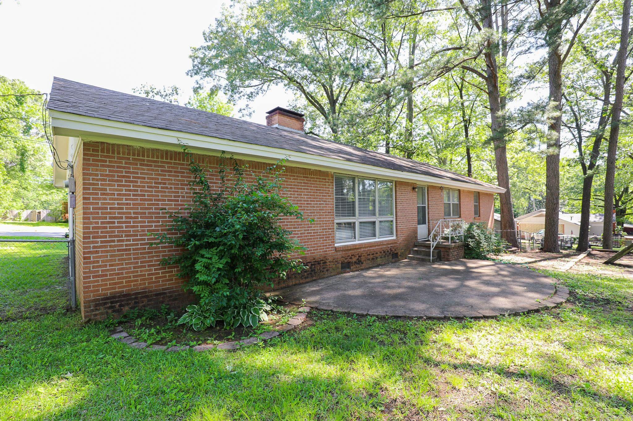 FOREST HILLS - Residential