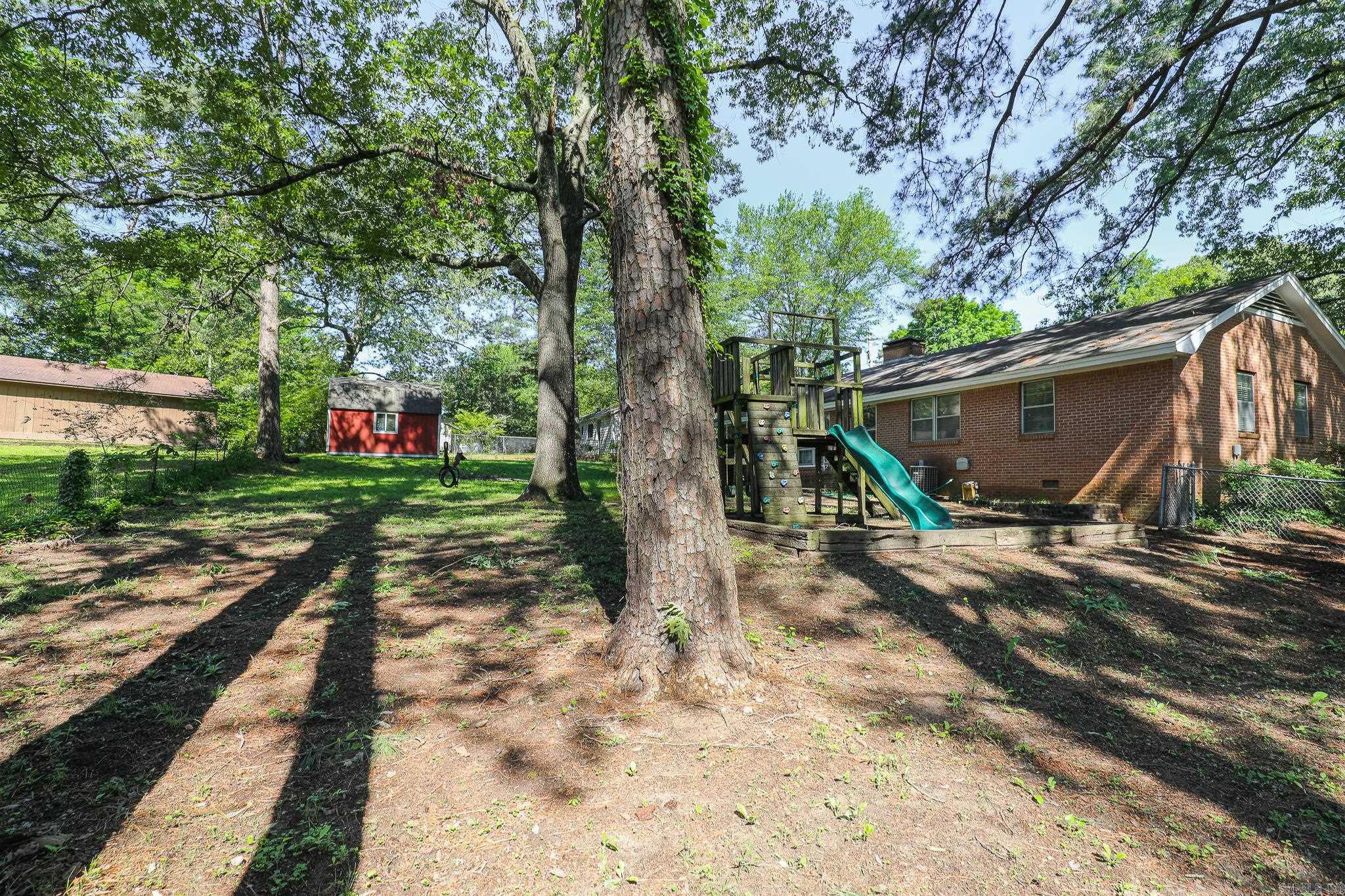 FOREST HILLS - Residential