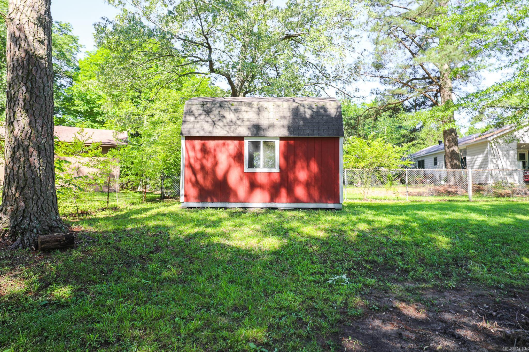 FOREST HILLS - Residential
