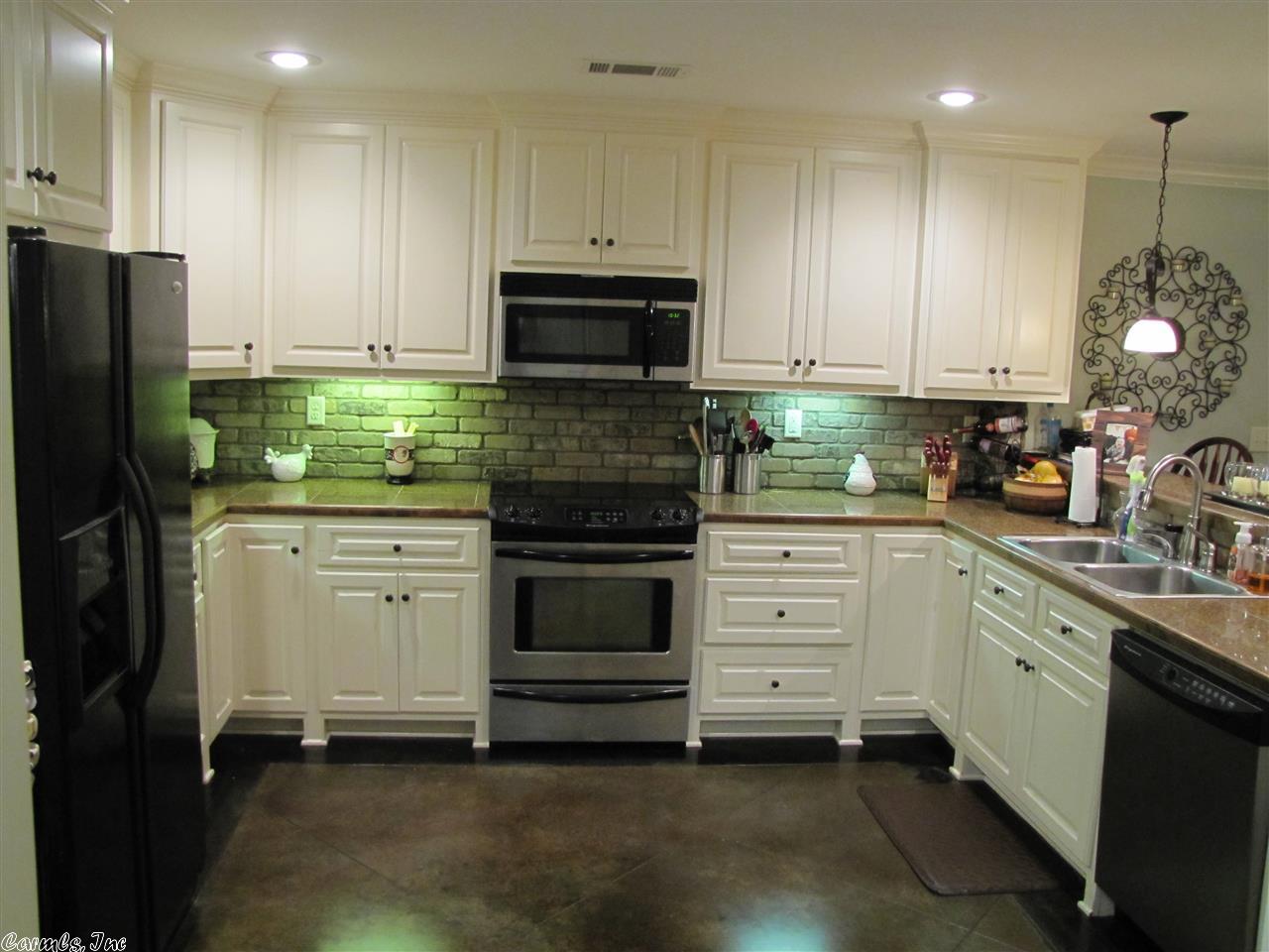 SOUTHWIND ESTATES - Residential