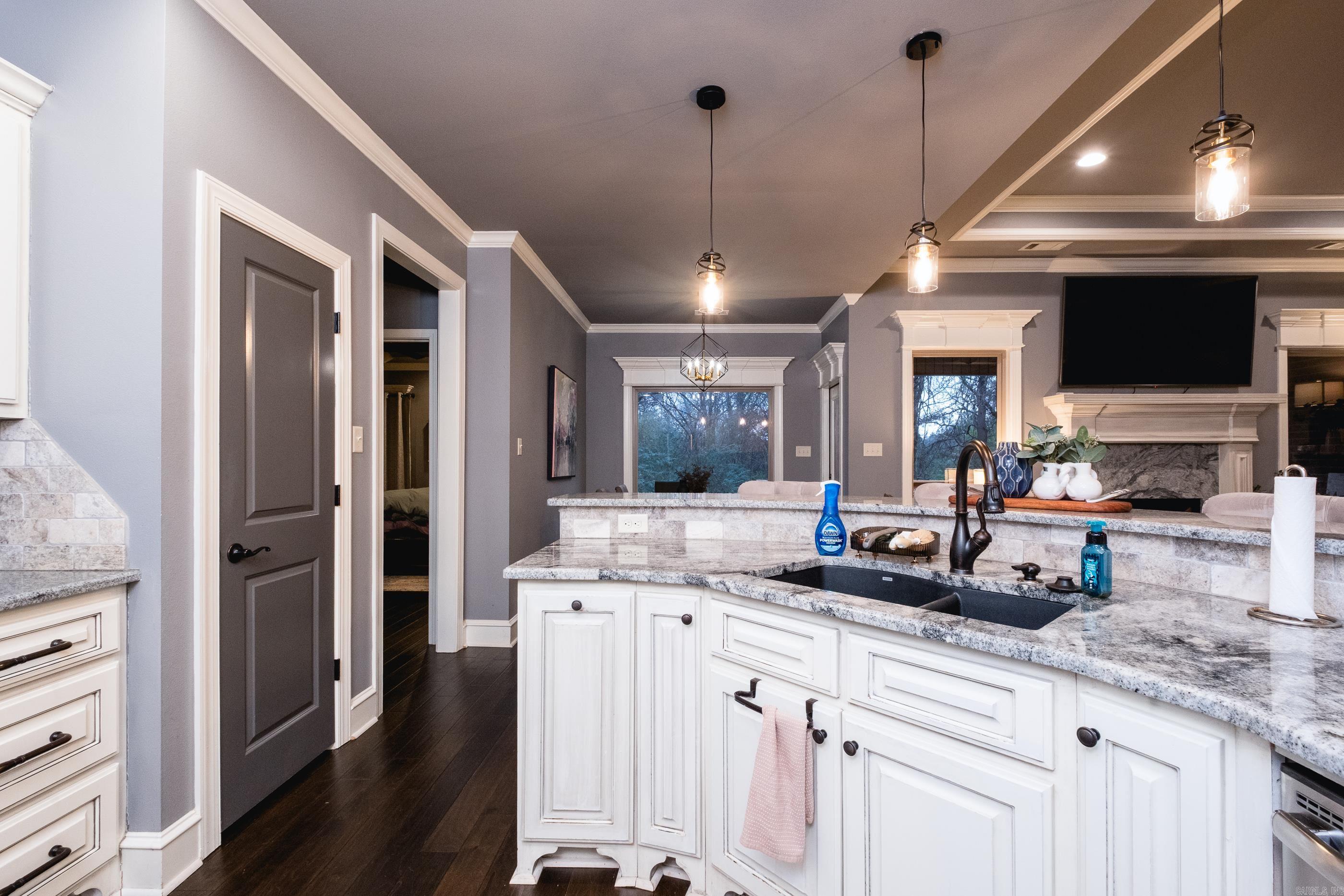 LOCHRIDGE ESTATES - Residential