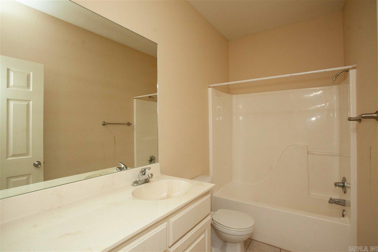 Base Meadows - Residential Lease