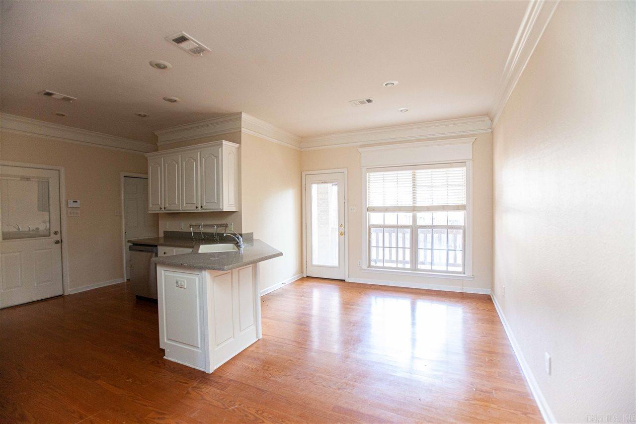 Base Meadows - Residential Lease