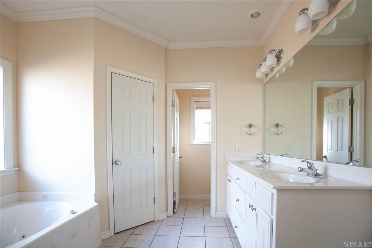 Base Meadows - Residential Lease