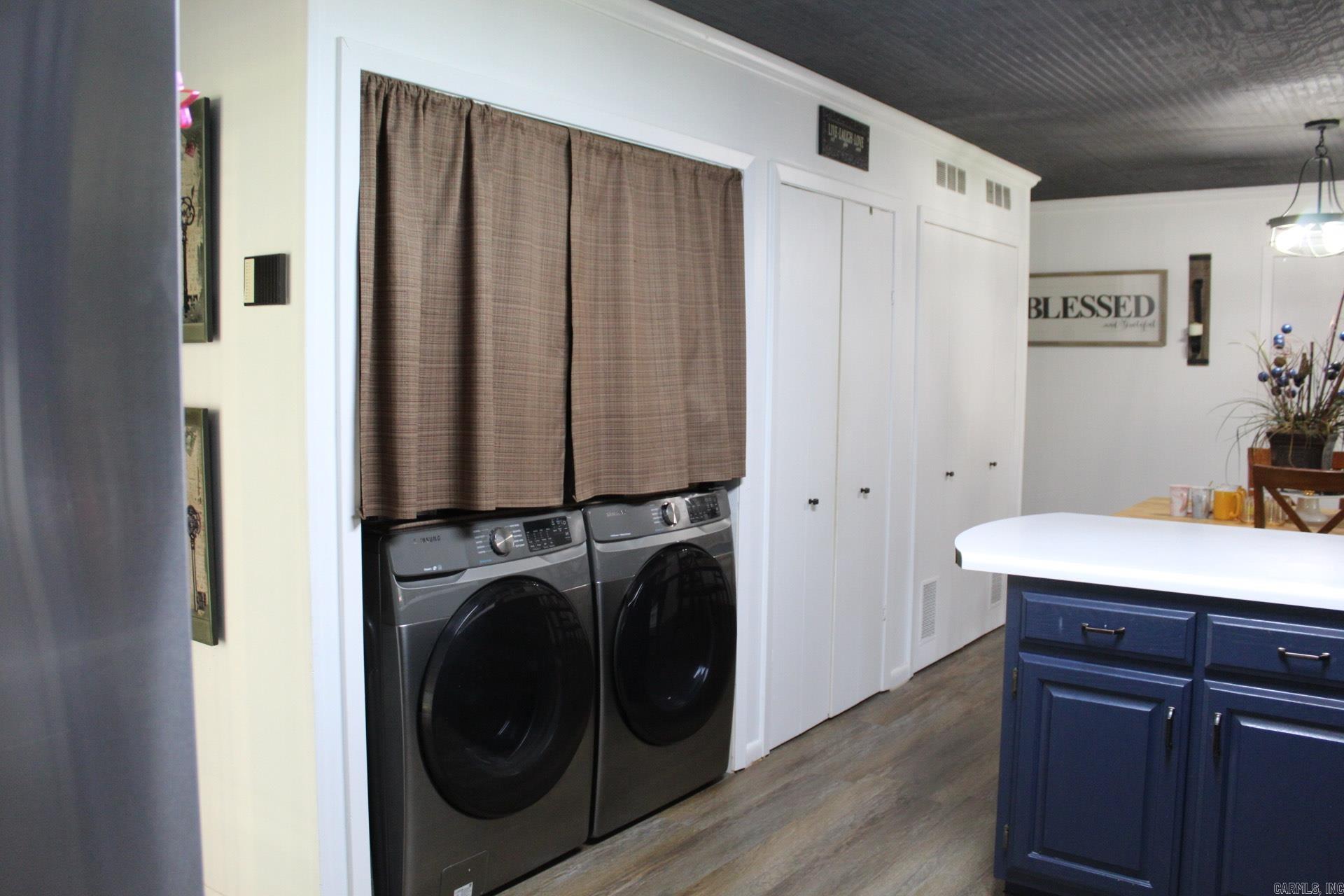 SYLVAN RIDGE - Residential