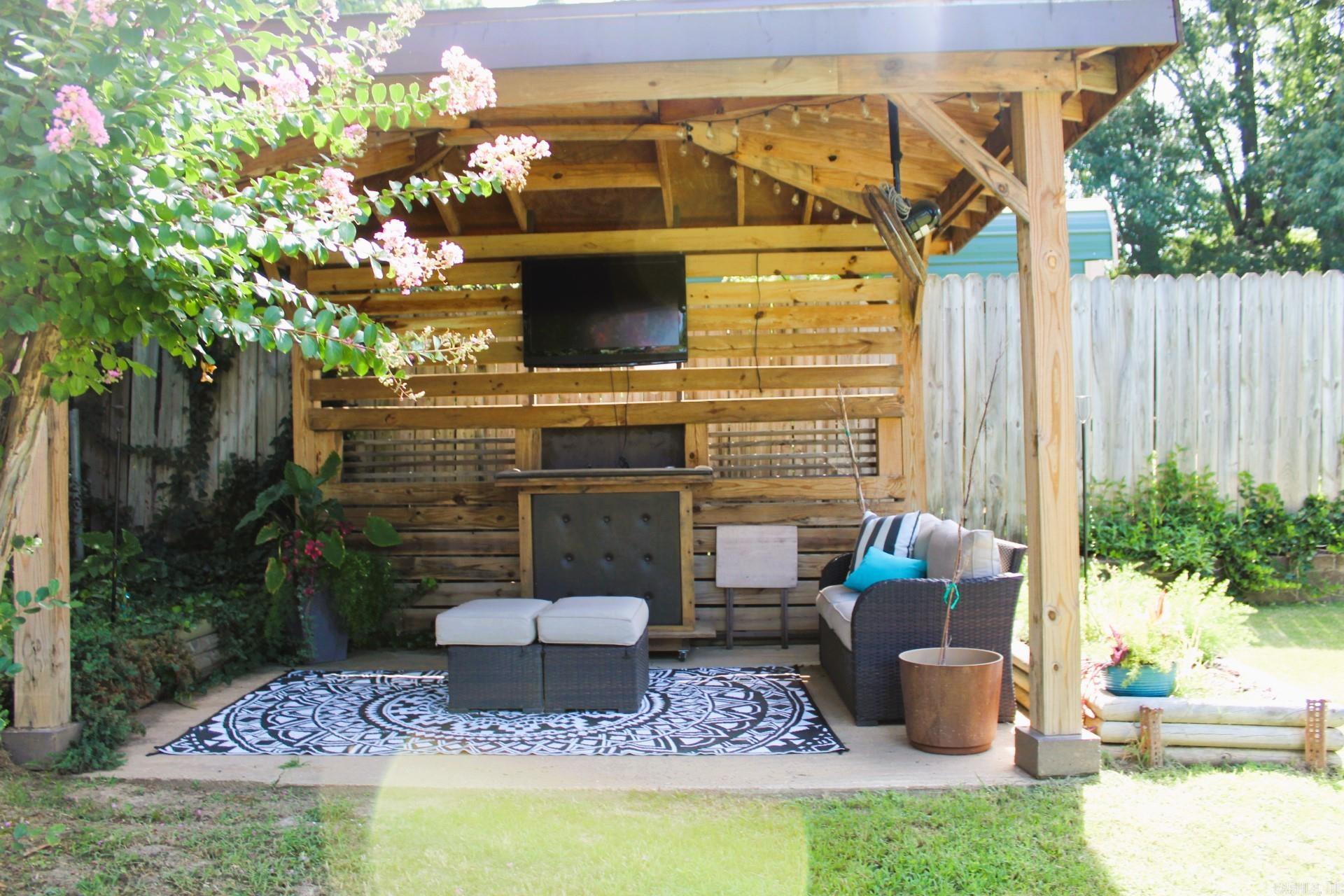 SYLVAN RIDGE - Residential