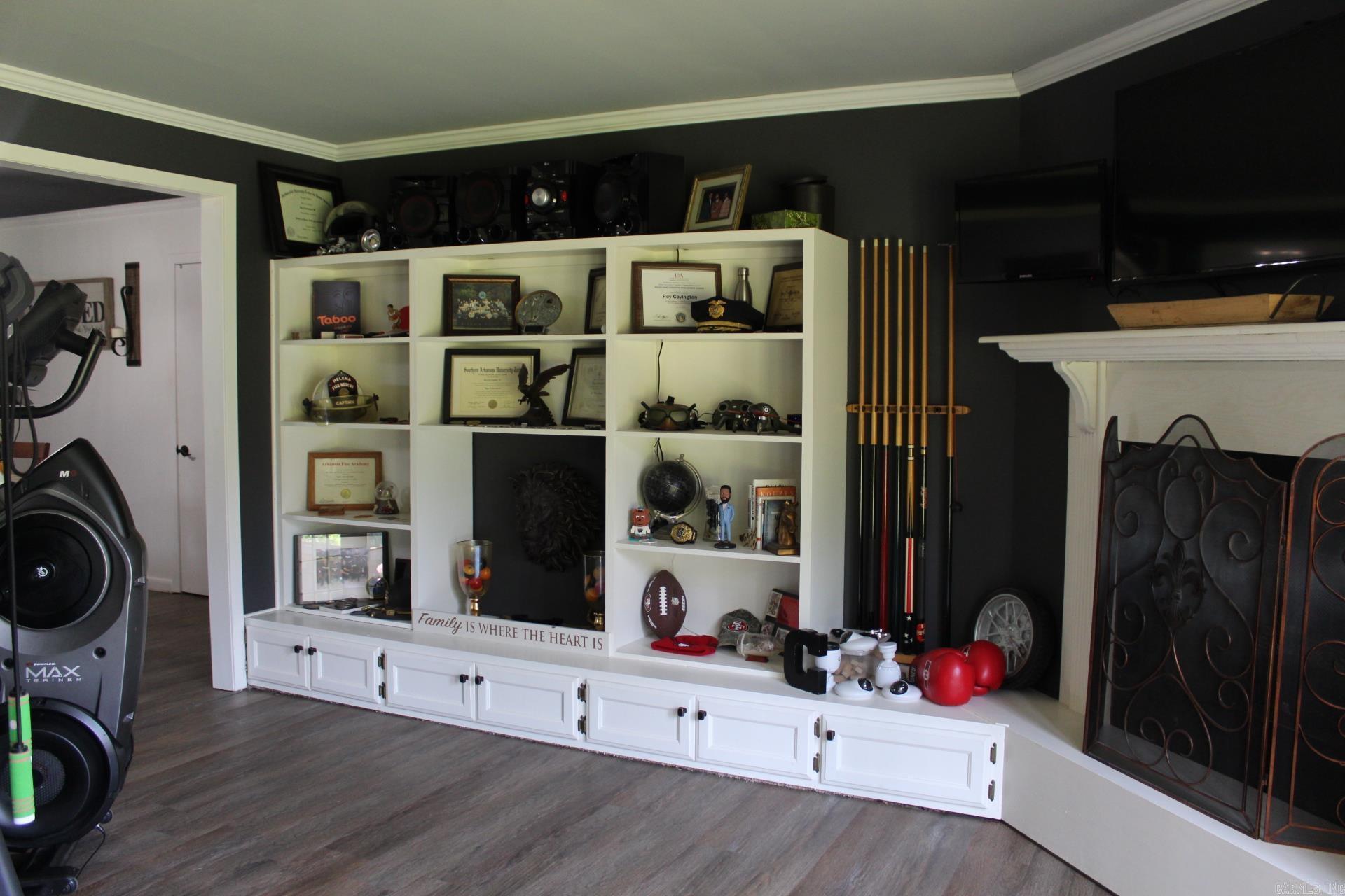 SYLVAN RIDGE - Residential